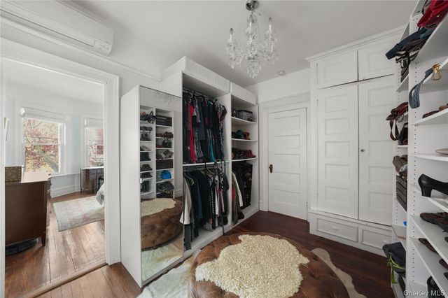 3020 Bainbridge Avenue, Bronx, NY 10458