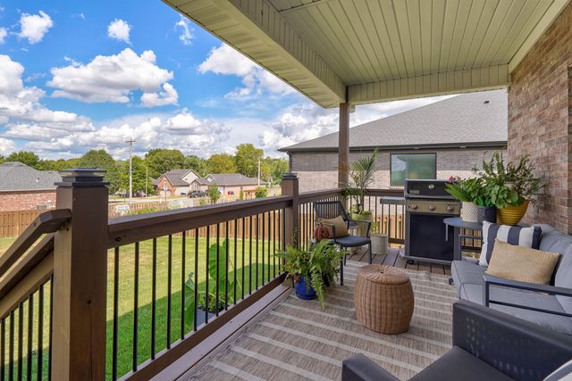 1065 W Gaslight Drive, Springfield, MO 65810