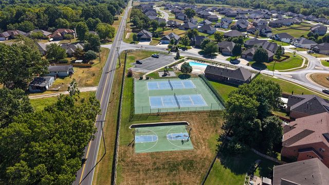 1065 W Gaslight Drive, Springfield, MO 65810