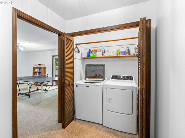 457 S CENTER St, Oregon City, OR 97045