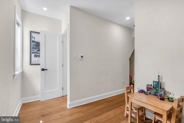 240 CHRISTIAN ST, Philadelphia, PA 19147