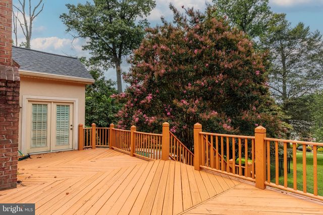 1 LONGLEA CT, Kingsville, MD 21087