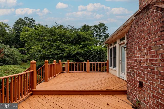 1 LONGLEA CT, Kingsville, MD 21087