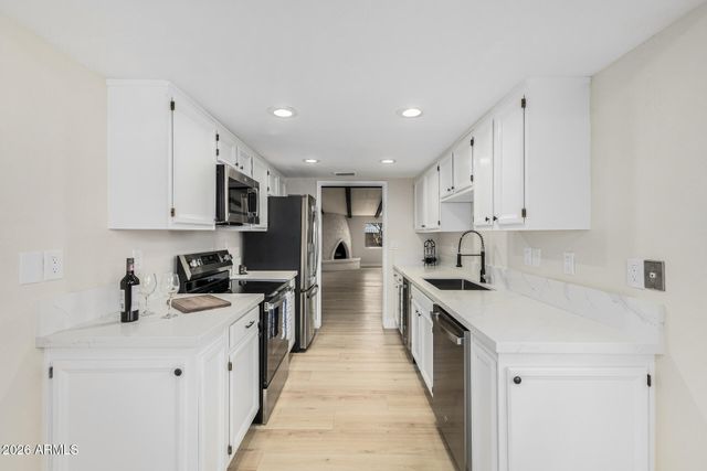 5622 N 78TH Place N, Scottsdale, AZ 85250