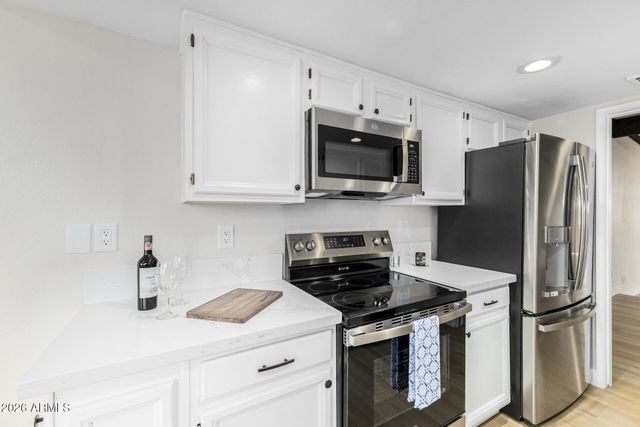 5622 N 78TH Place N, Scottsdale, AZ 85250