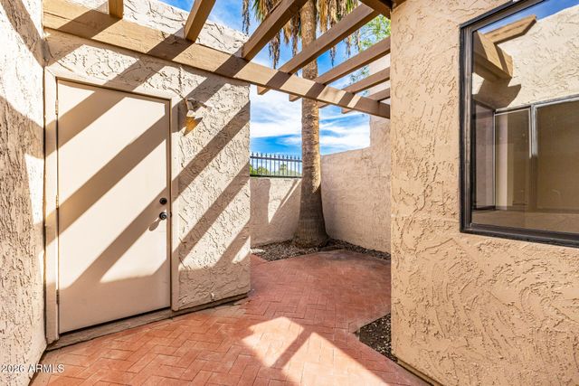 5622 N 78TH Place N, Scottsdale, AZ 85250