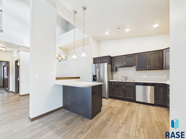 9051 W Wisdom Pl Place, Sioux Falls, SD 57106