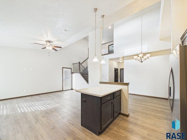 9051 W Wisdom Pl Place, Sioux Falls, SD 57106