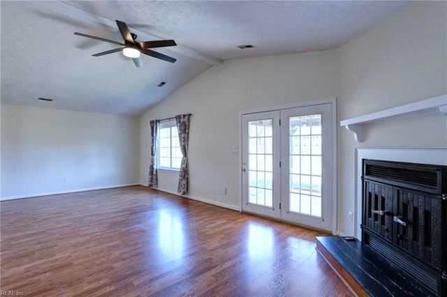 705 Whisperwood DR, Newport News, VA 23602