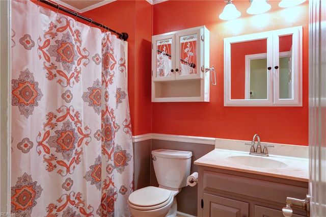 705 Whisperwood DR, Newport News, VA 23602
