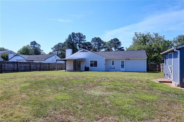 705 Whisperwood DR, Newport News, VA 23602