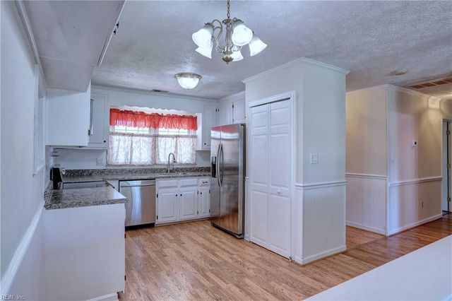 705 Whisperwood DR, Newport News, VA 23602