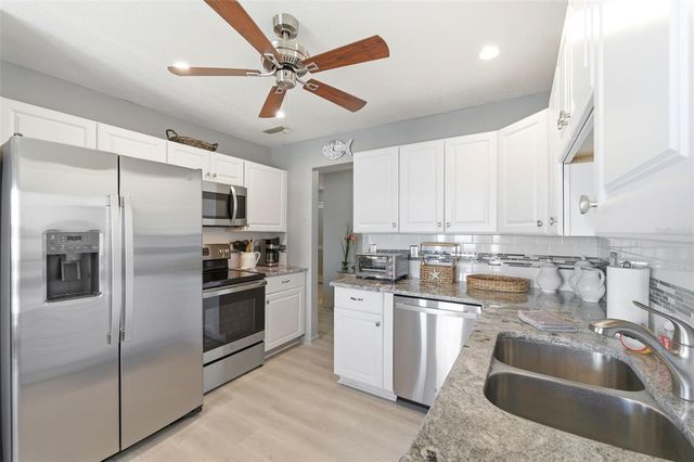 4805 COBIA DRIVE SE D, St Petersburg, FL 33705