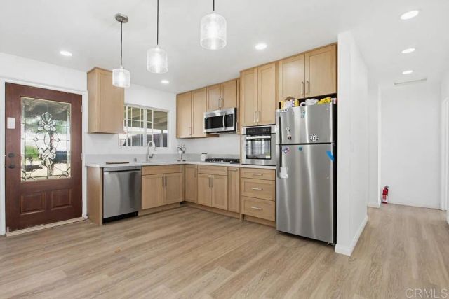 9462 Doheny Road, Santee, CA 92071