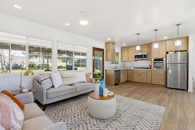 9462 Doheny Road, Santee, CA 92071