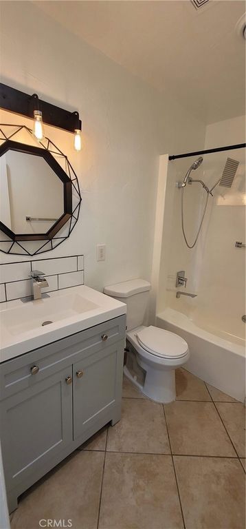 Image 26 of property listing at 43035 Warner Trail, Palm Desert, CA 92211