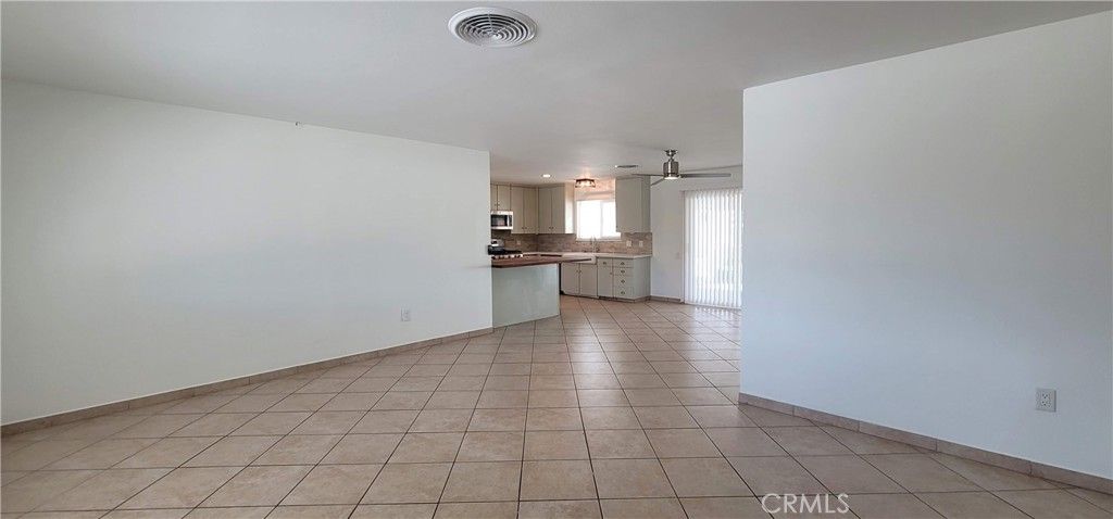 Image 6 of property listing at 43035 Warner Trail, Palm Desert, CA 92211