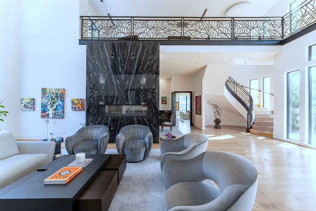 5959 Colhurst Street, Dallas, TX 75230