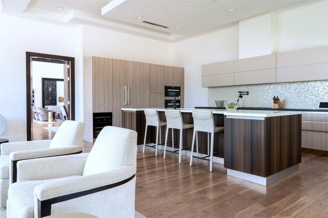 5959 Colhurst Street, Dallas, TX 75230