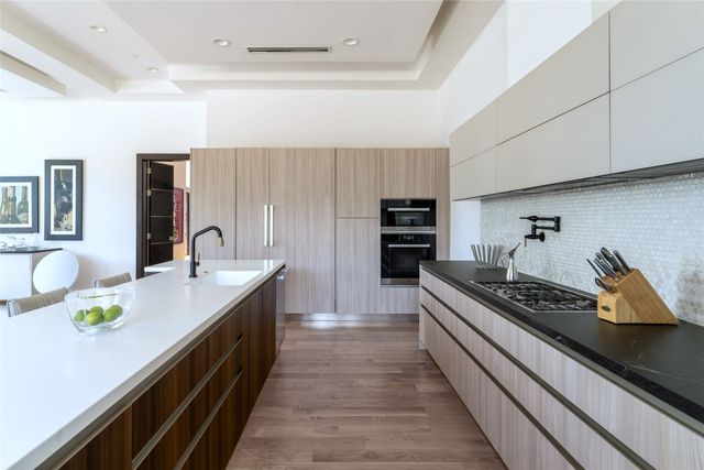 5959 Colhurst Street, Dallas, TX 75230