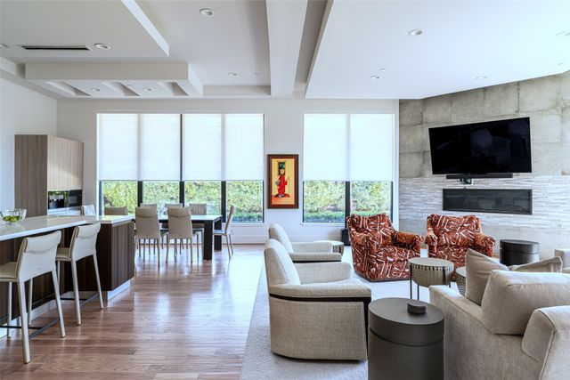 5959 Colhurst Street, Dallas, TX 75230