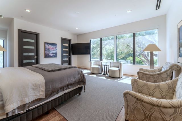 5959 Colhurst Street, Dallas, TX 75230