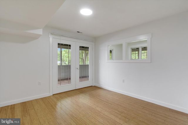 210 COTTAGE DR, New Oxford, PA 17350