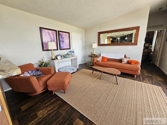 5 Riggan Ln, Salmon, ID 83467