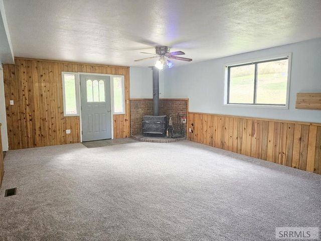 5 Riggan Ln, Salmon, ID 83467