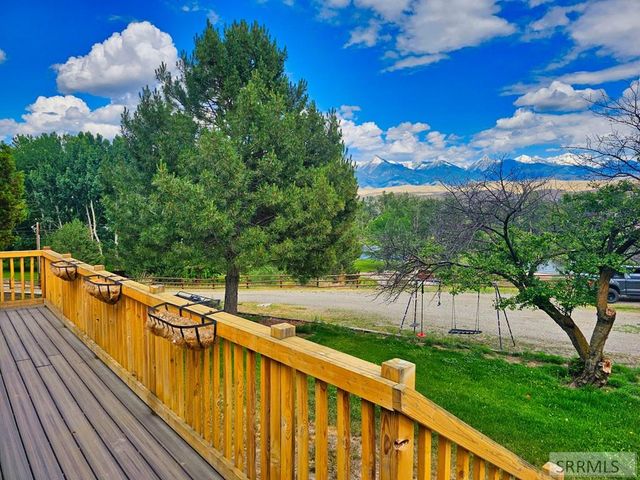 5 Riggan Ln, Salmon, ID 83467