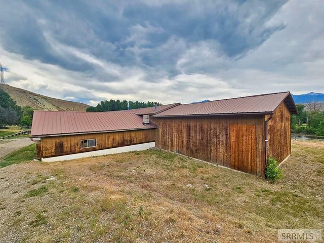 5 Riggan Ln, Salmon, ID 83467