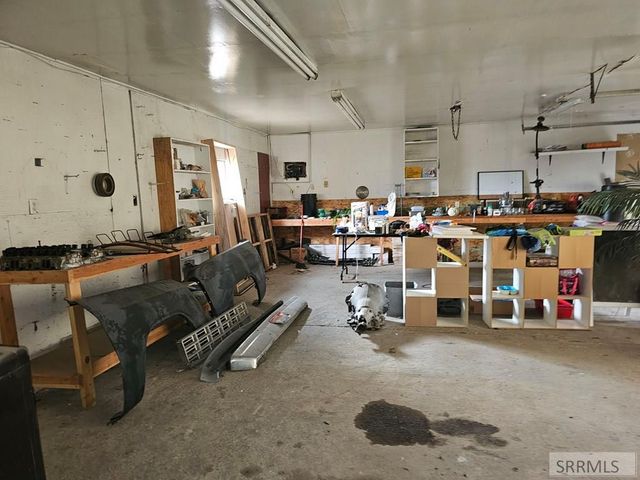 5 Riggan Ln, Salmon, ID 83467