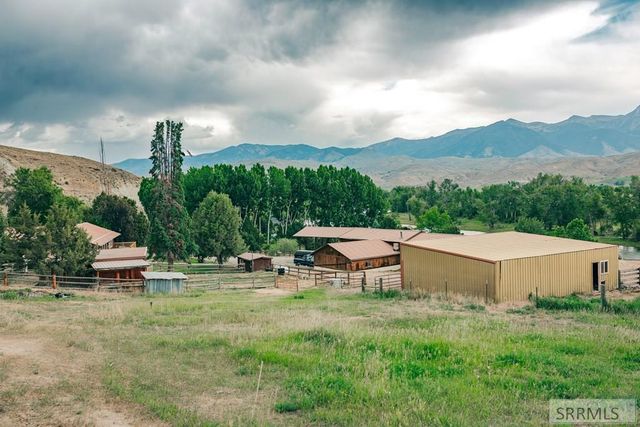 5 Riggan Ln, Salmon, ID 83467