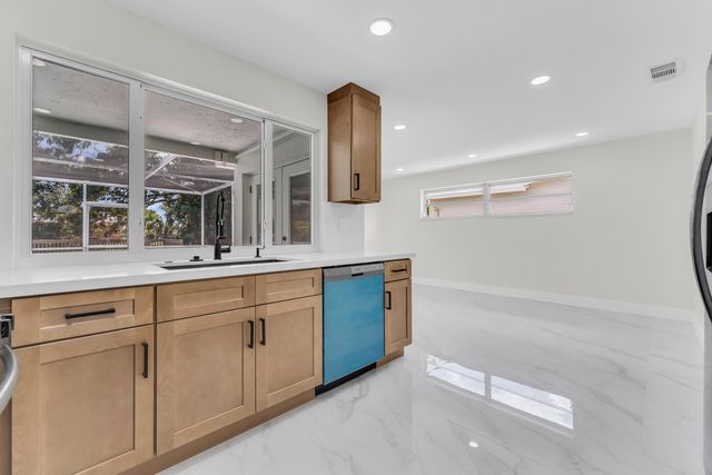 9351 NW 20th Place, Sunrise, FL 33322