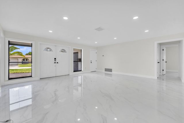 9351 NW 20th Place, Sunrise, FL 33322