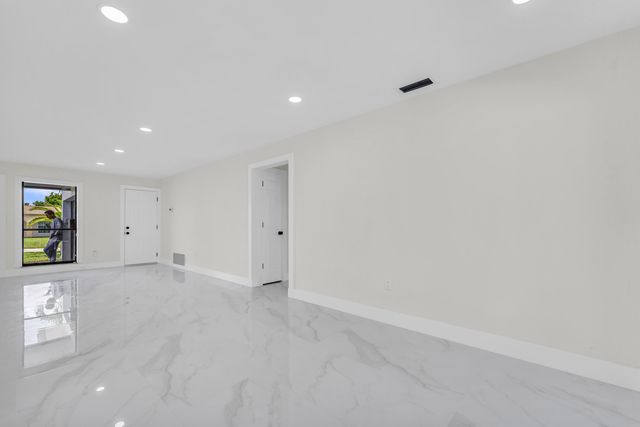 9351 NW 20th Place, Sunrise, FL 33322