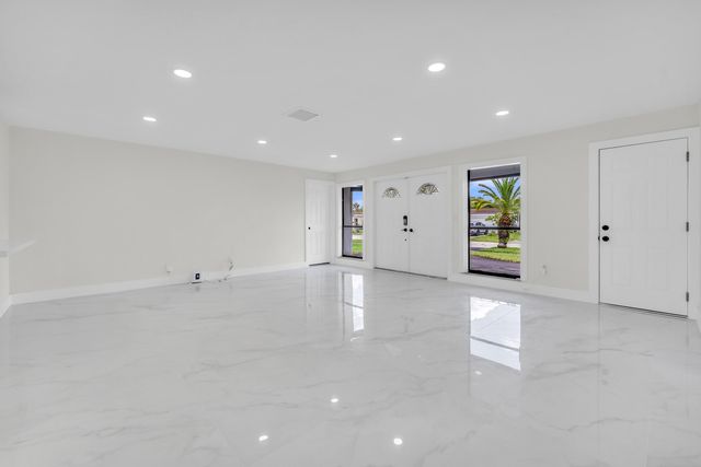 9351 NW 20th Place, Sunrise, FL 33322