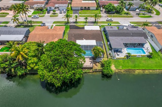 9351 NW 20th Place, Sunrise, FL 33322