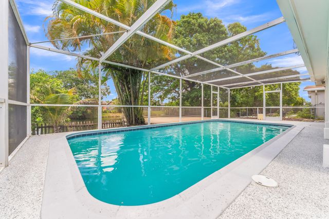 9351 NW 20th Place, Sunrise, FL 33322