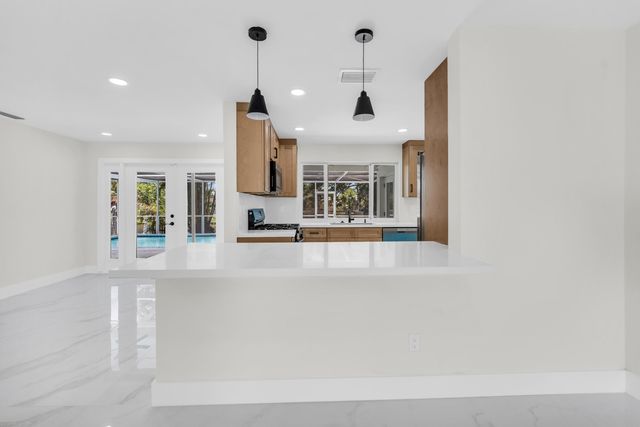 9351 NW 20th Place, Sunrise, FL 33322