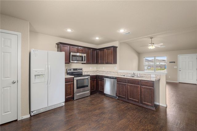 817 NW 67th Avenue, Bentonville, AR 72713