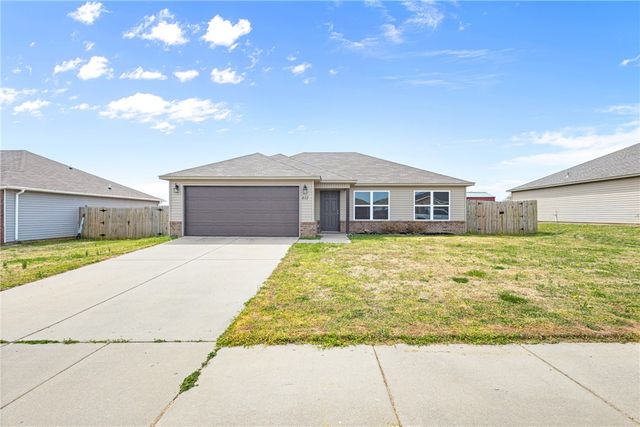 817 NW 67th Avenue, Bentonville, AR 72713