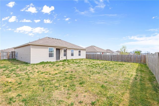 817 NW 67th Avenue, Bentonville, AR 72713