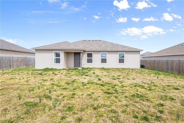 817 NW 67th Avenue, Bentonville, AR 72713