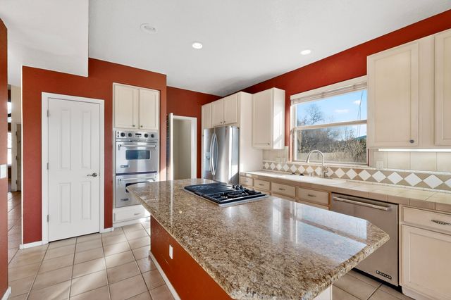 10801 Chicobush Drive NW, Albuquerque, NM 87114