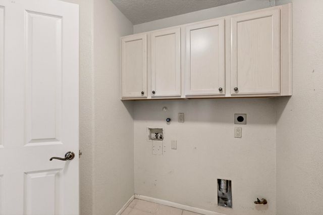 10801 Chicobush Drive NW, Albuquerque, NM 87114