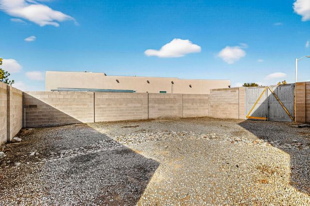 10801 Chicobush Drive NW, Albuquerque, NM 87114