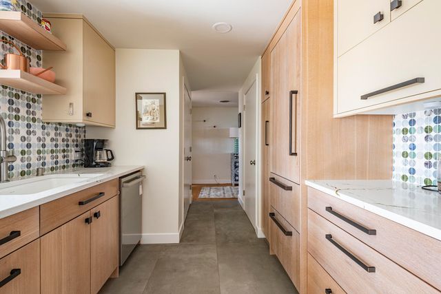 600 Alcalde Place SW 7C, Albuquerque, NM 87104