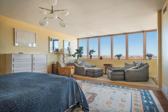 600 Alcalde Place SW 7C, Albuquerque, NM 87104