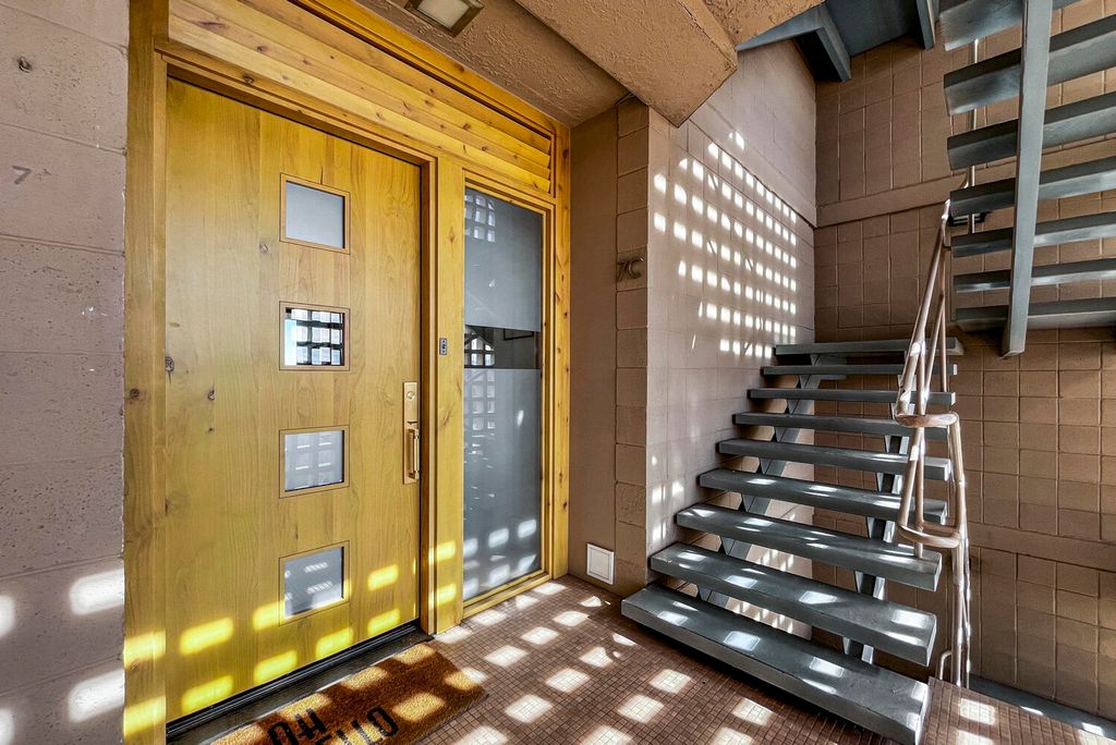 600 Alcalde Place SW 7C, Albuquerque, NM 87104